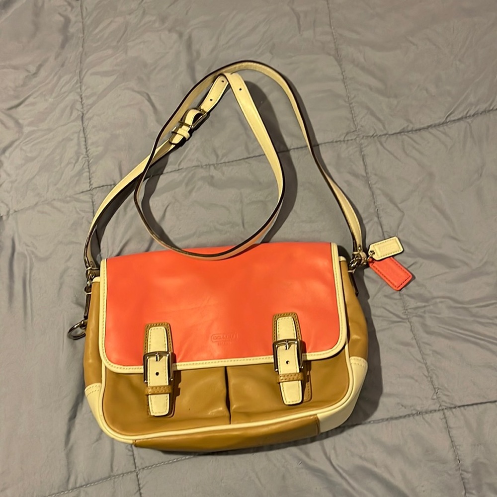 Vintage COACH Neapolitan Satchel!! Almost NEW!! very beautiful bag! Cross body